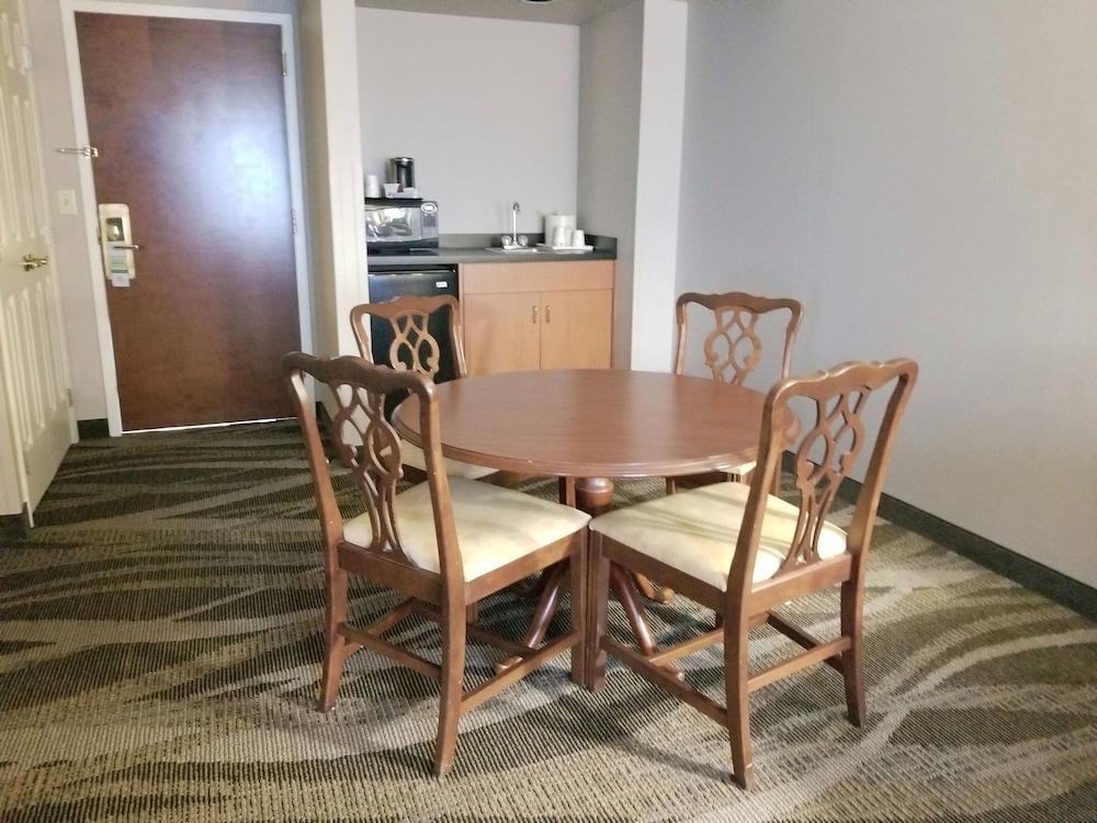 Wingate By Wyndham Raleigh Durham / Airport Hotel Luaran gambar