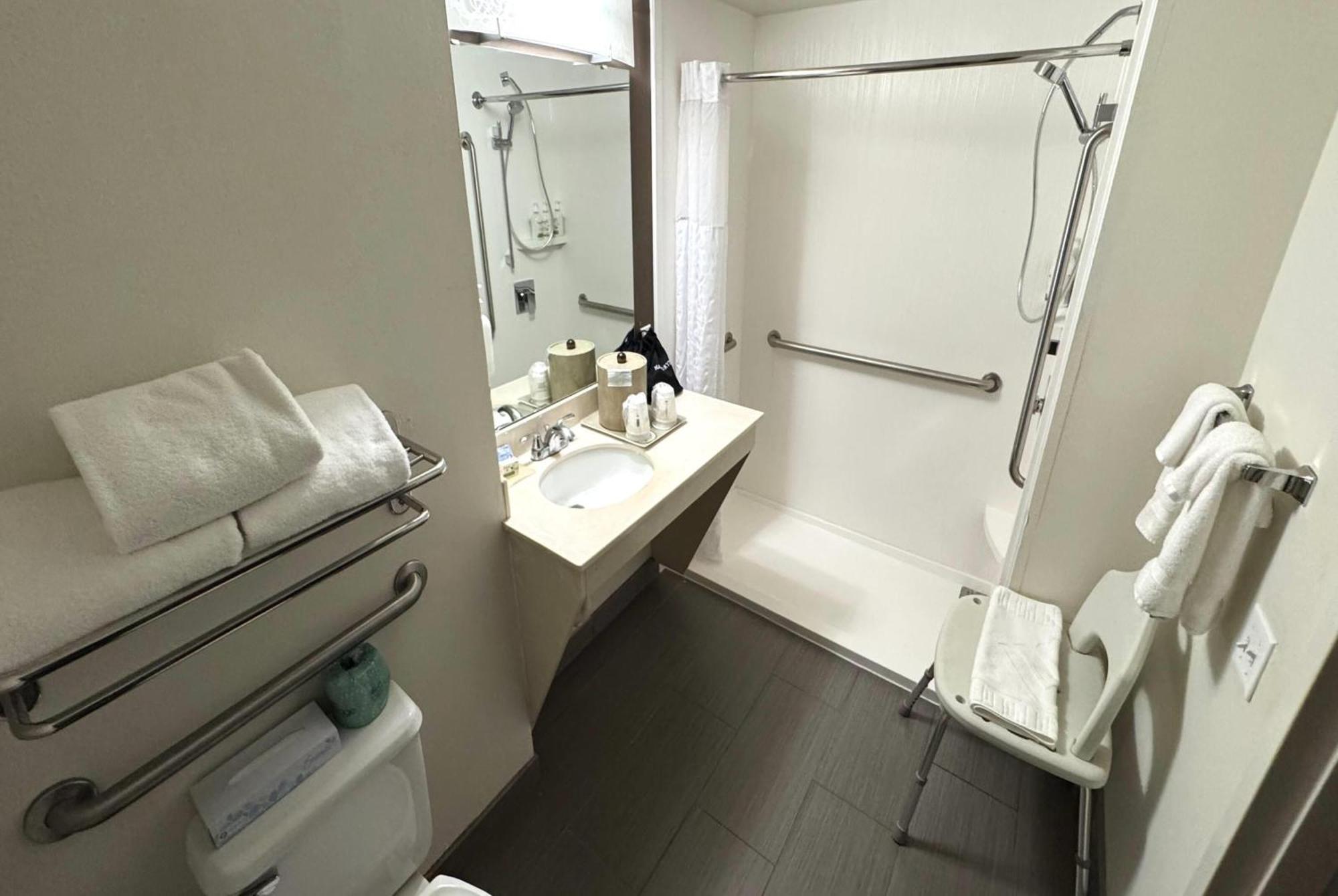 Wingate By Wyndham Raleigh Durham / Airport Hotel Luaran gambar